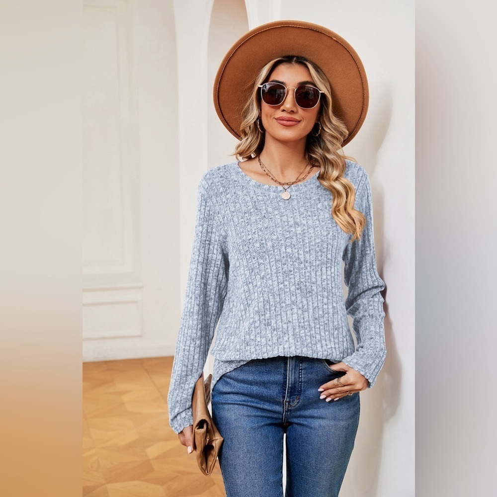 Every Day Style Round Neck Heathered Top